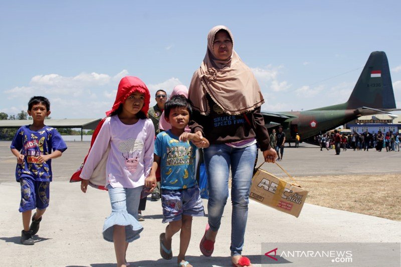 Pengungsi konflik Wamena tiba di Makassar