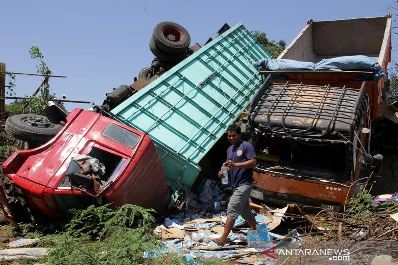 Kecelakaan truk