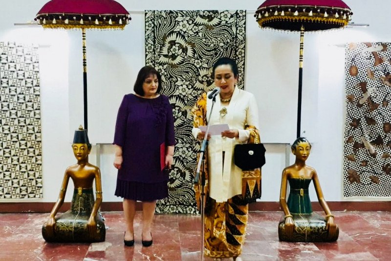 KBRI pamerkan koleksi batik tulis lawas ke warga Albania
