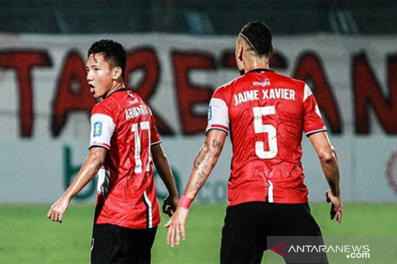 Madura United Taklukkan Persib Bandung 2 1 Antara News