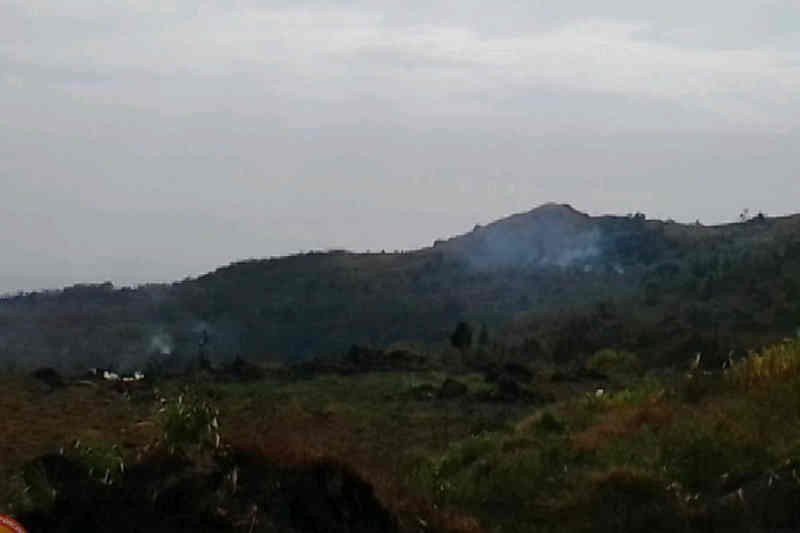 Angin kencang jadi kendala pemadaman kebakaran kawasan Gunung Ciremai