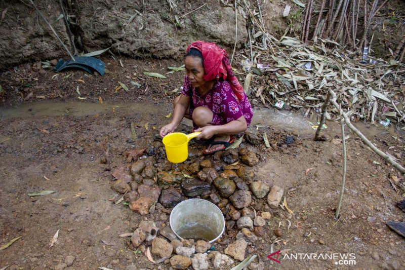 22 desa di Karawang terdampak kekeringan dan krisis air bersih