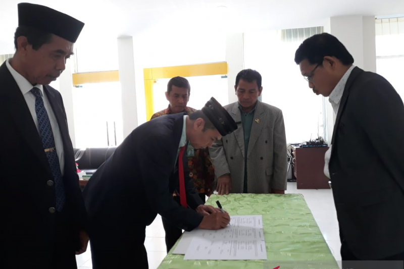 Menag Angkat Lamuda Jabat Pelaksana Tugas Kepala Biro Iain Palu Antara News Palu Sulawesi Tengah Antara News Palu Sulawesi Tengah Berita Terkini Sulawesi Tengah