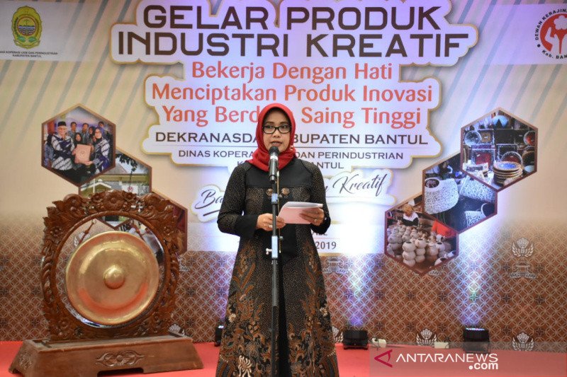 Bantul memfasilitasi perajin promosikan produk kerajinan di Malioboro