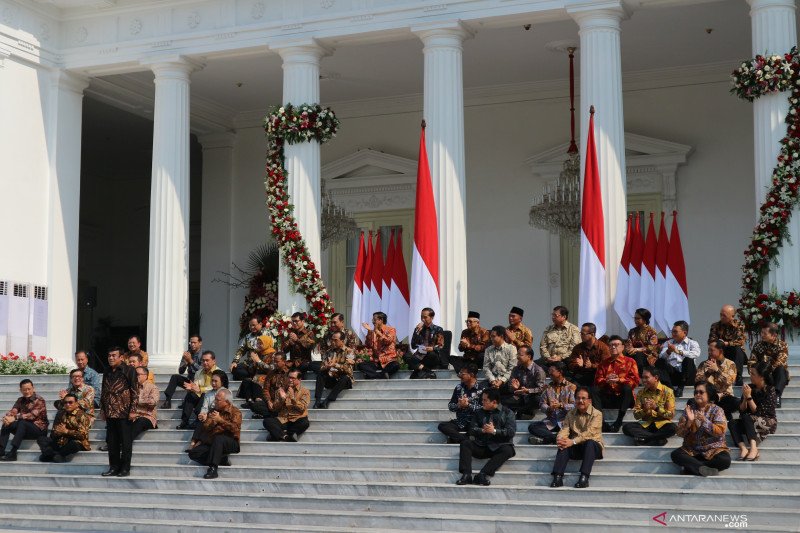 Fachrul Razi tegaskan dirinya bukan menteri agama Islam saja