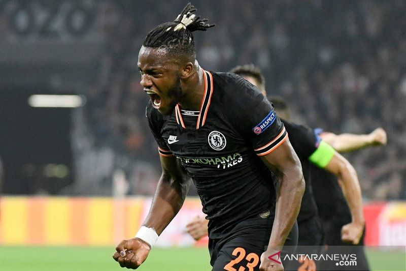 Chelsea curi poin penuh di markas Ajax