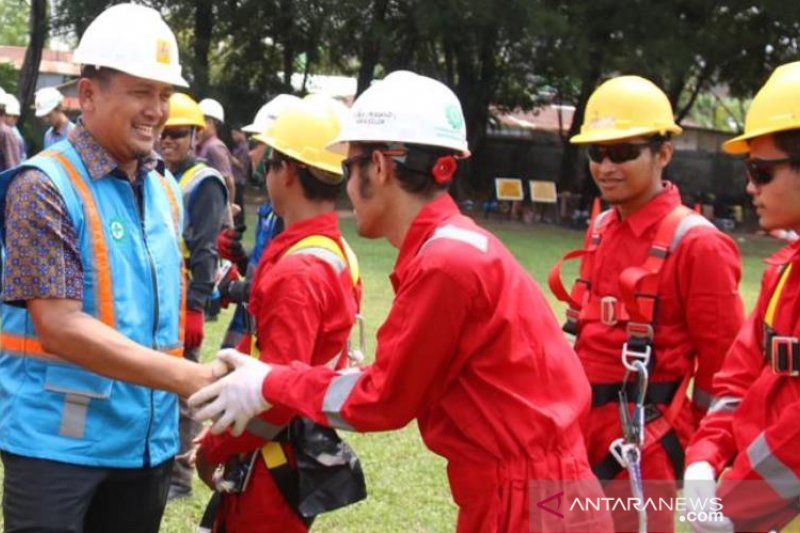 LOMBA KONTRUKSI JARINGAN PLN SUMBAR