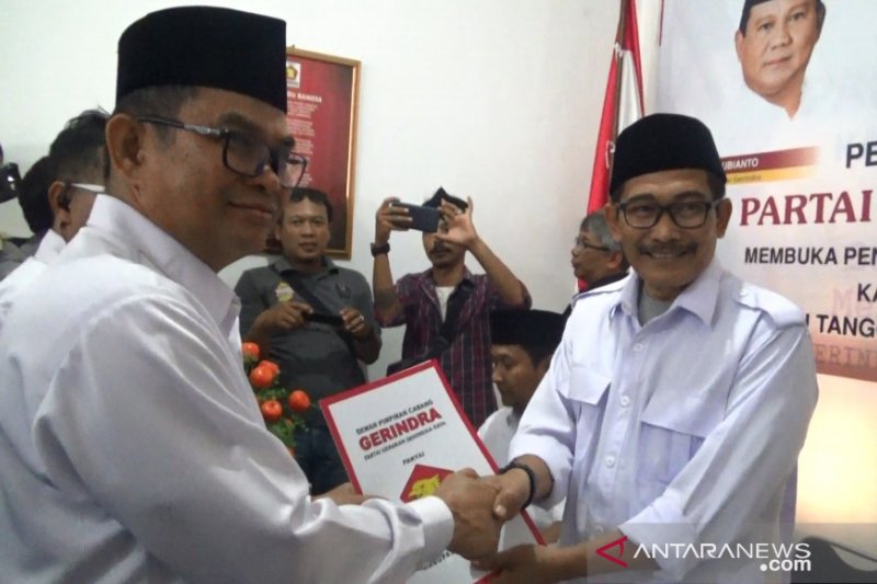 Wabup Sukabumi Adjo Sardjono daftar bakal calon bupati di Partai Gerindra