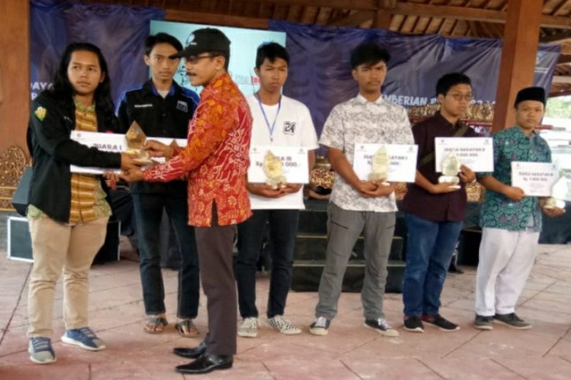 SMA Kolese De Brito juara Lomba Film Indie Disbud Sleman