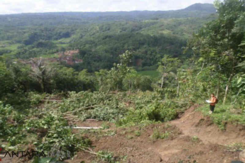 15 kecamatan di Kuningan rawan longsor dan banjir bandang