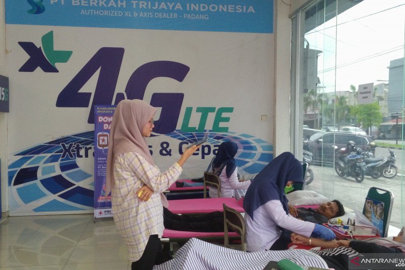 XL Axiata gelar donor darah serentak peringati Hari Sumpah Pemuda
