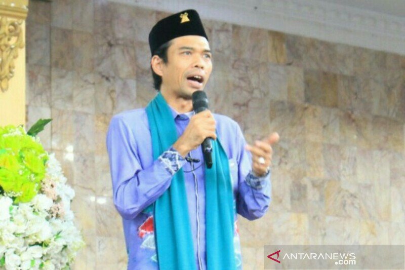 Ustadz Abdul Somad resmi bercerai dari istrinya Mellya Juniarti