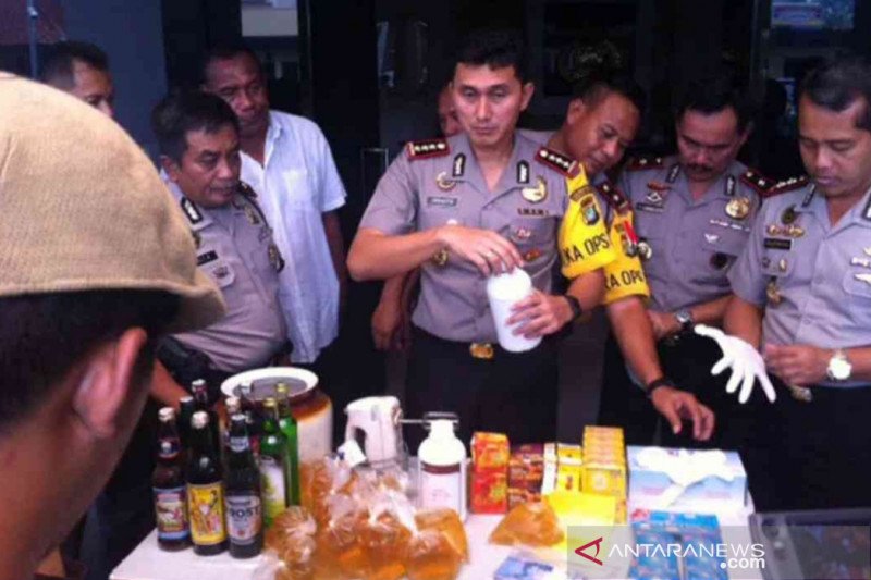 Pesta miras oplosan antar 2 warga Bekasi tewas