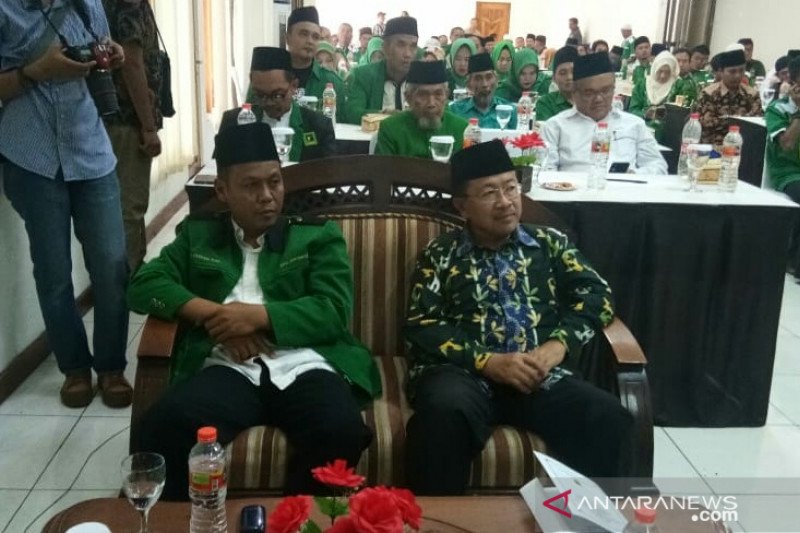 Dua orang ambil formulir bakal calon bupati Cianjur ke PPP