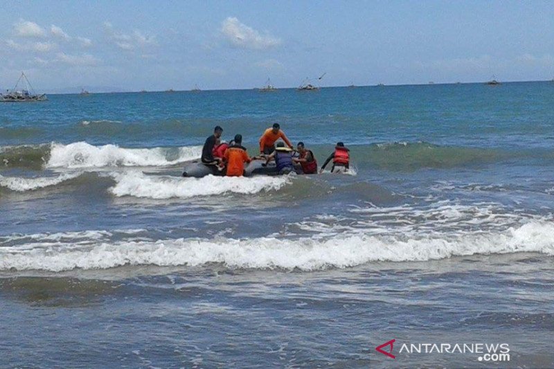 Tim SAR gabungan cari nelayan Sukabumi korban tabrakan kapal laut