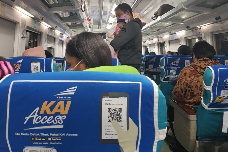 Calon penumpang KAI agar cek tiket pascapemberlakuan grafik 2019