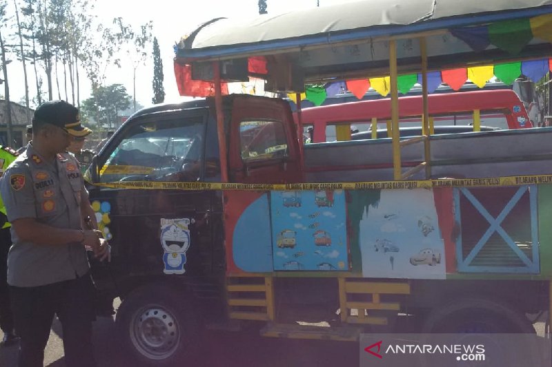 Polisi Garut sita dua mobil odong-odong bahayakan masyarakat