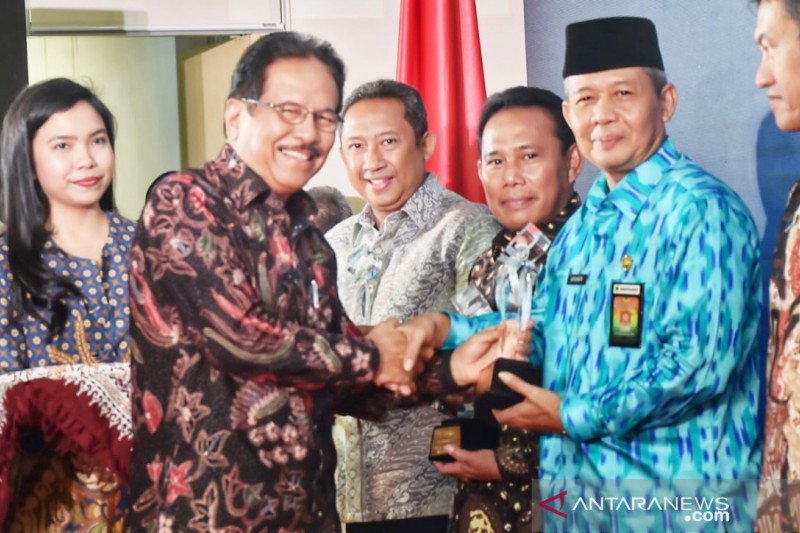 Menteri ATR beri Pemkab Bogor penghargaan Penertiban terbaik