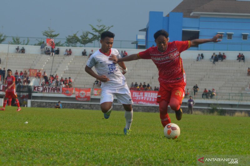 Persika Karawang dikalahkan Tiga Naga Riau 1-2