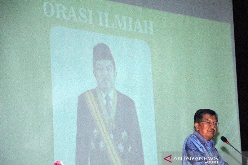 Jusuf Kalla hadiri milad UIN Makassar