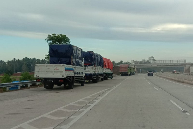 Hari ini ruas Terbanggi-Pematang- Kayu Agung belum dibuka untuk kendaraan umum