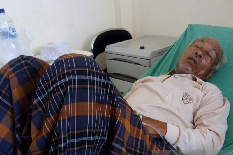Korban meninggal akibat keracunan makanan di Sukabumi bertambah