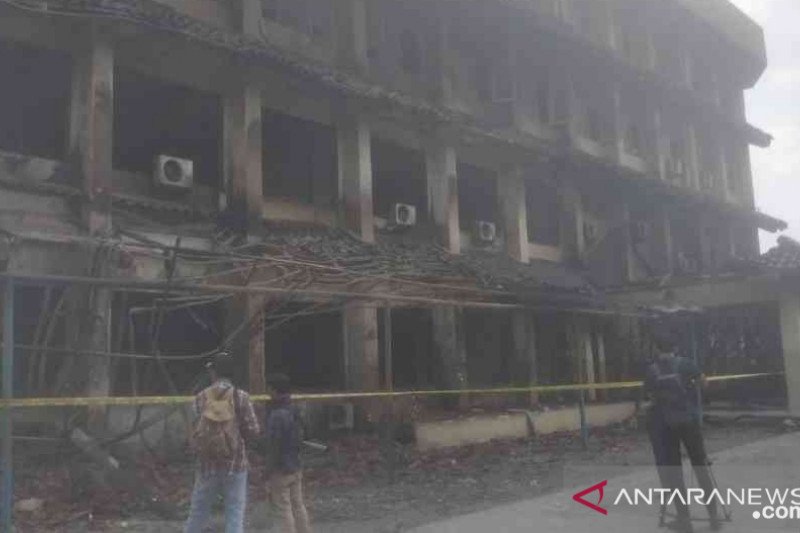 Kebakaran SMK Yadika Pondok Gede Bekasi, satu siswa kritis