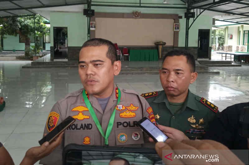 Dua orang dicurigai sempat diamankan polisi saat Wapres di Cirebon