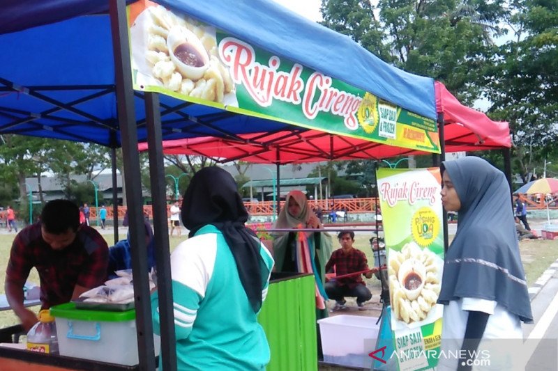 Cireng jajanan khas Sunda laris manis di Bukittinggi