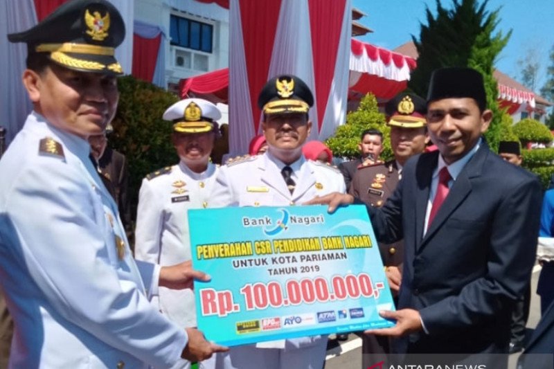 Bank Nagari Pariaman salurkan CSR pendidikan Rp100 juta untuk program Saga Saja