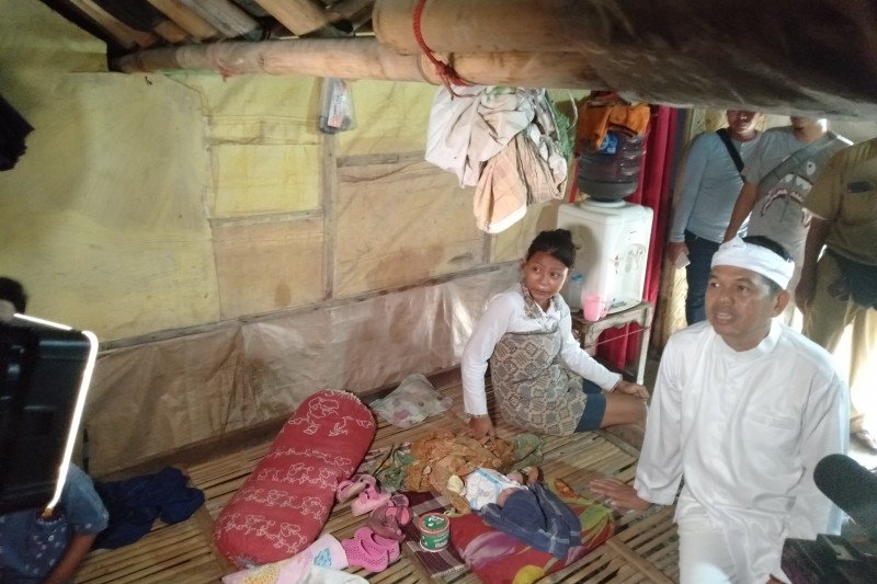 Empat keluarga di Karawang terdampak abrasi dikontrakkan rumah