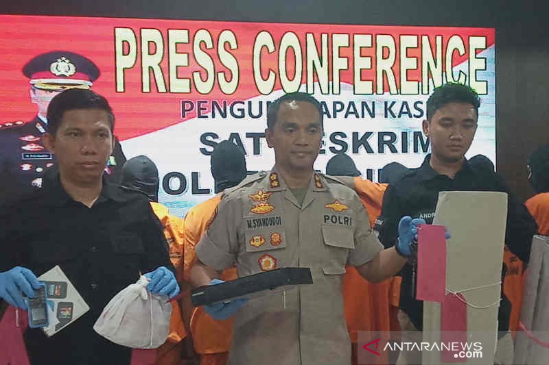 Polisi Cirebon ringkus tujuh pembobol minimarket