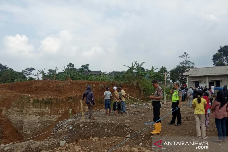 Pengelola galian pasir di Cikahuripan ditetapkan sebagai tersangka