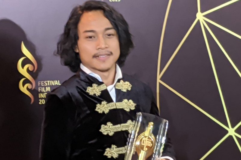 Aktor Terbaik FFI 2019 dedikasikan Piala Citra untuk Shahrukh Khan