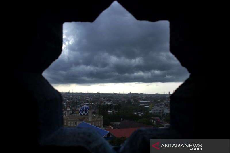 Musim hujan di Makassar belum merata