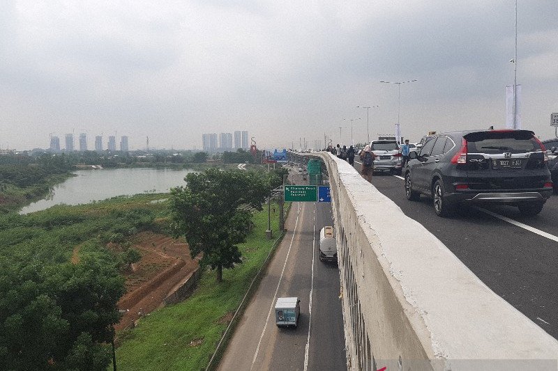 Tol Layang Japek II arah Cikampek beroperasi normal