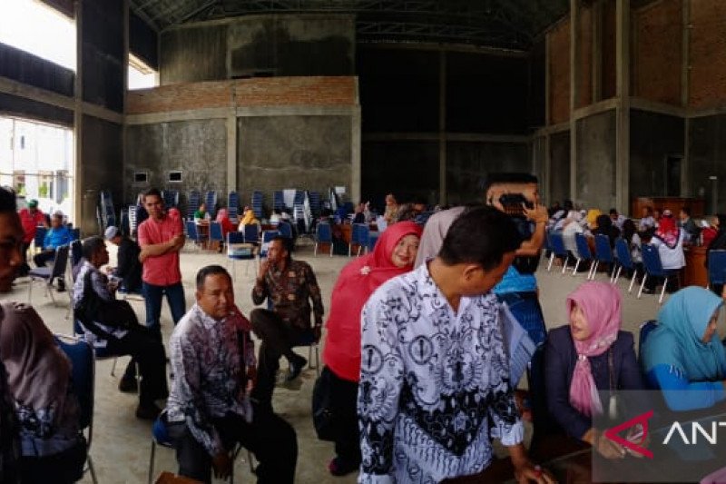 Bank Nagari jalin kerjasama untuk bayar uang sekolah di Pasaman Barat