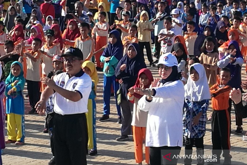 Kemenpora gelar lomba senam, dukung aktif berolahraga #dirumahaja