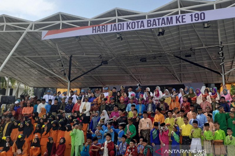 Perayaan Hari Jadi Batam diisi pemberian anugerah Batam Madani