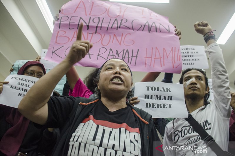 Putusan sengketa rumah deret Bandung