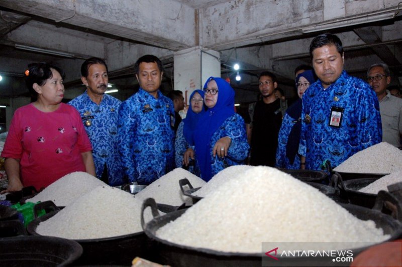 Sidak pasar tradisional jelang natal dan tahun baru