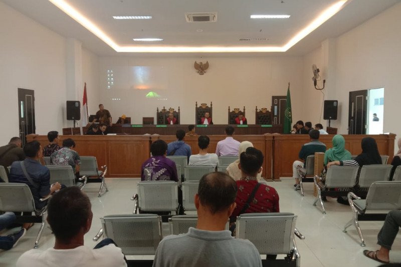 Saksi ahli: Aktivitas terdakwa di kawasan Mandeh rusak mangrove