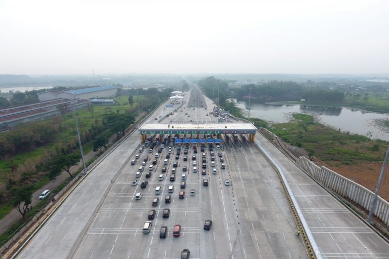 50.000 lebih kendaraan telah tinggalkan Jakarta via GT Cikampek Utama