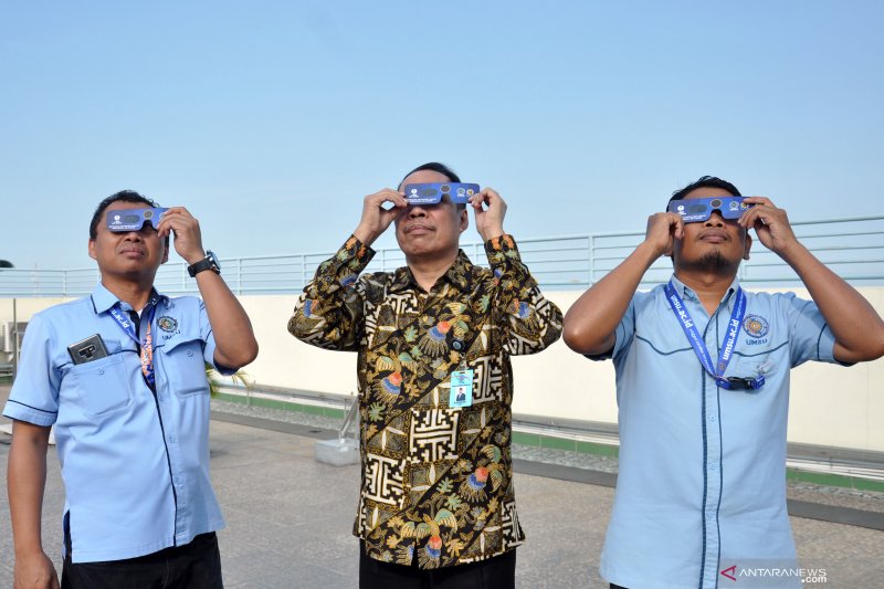 Gerhana matahari cincin hiasi langit pada 26 Desember