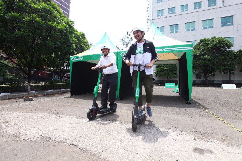 Jalur sepeda di Kota Bandung akan diintegrasikan dengan skuter listrik