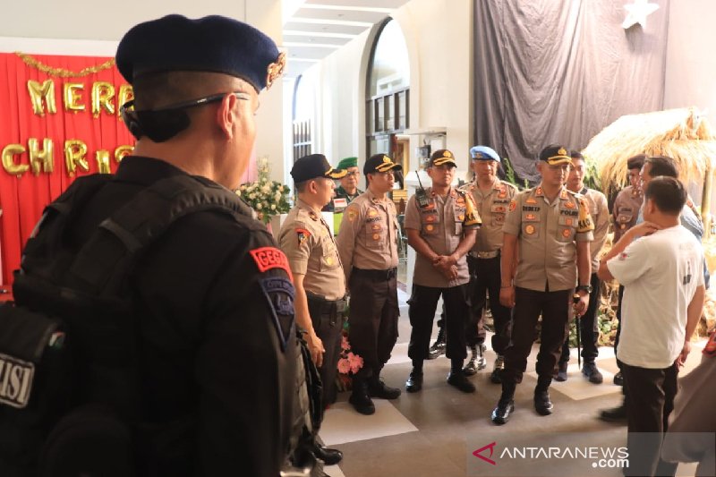 Polisi Garut sterilisasi gereja jelang perayaan Natal