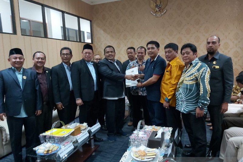 Pemilihan Wakil Bupati Bekasi ditunda