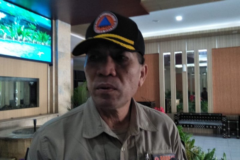 Waspada, gelombang pantai Mataram capai 2,5 meter