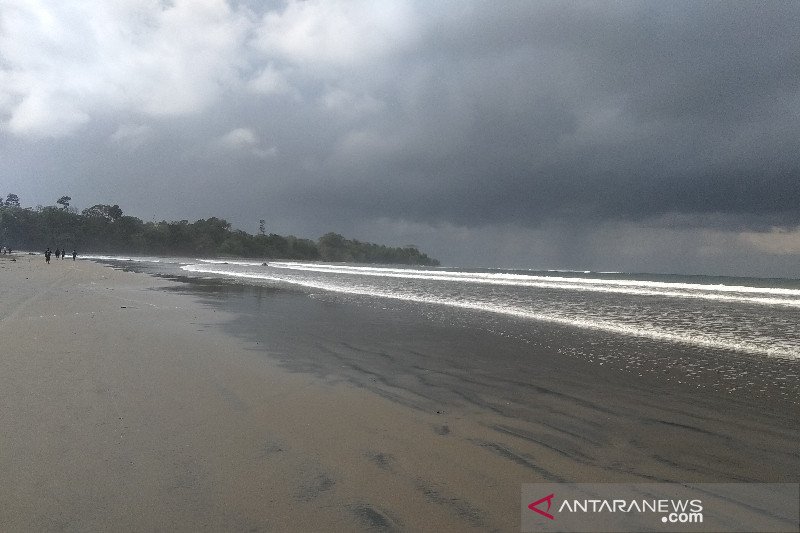 Bupati Garut akan tutup objek wisata Pantai Cijeruk untuk wisatawan