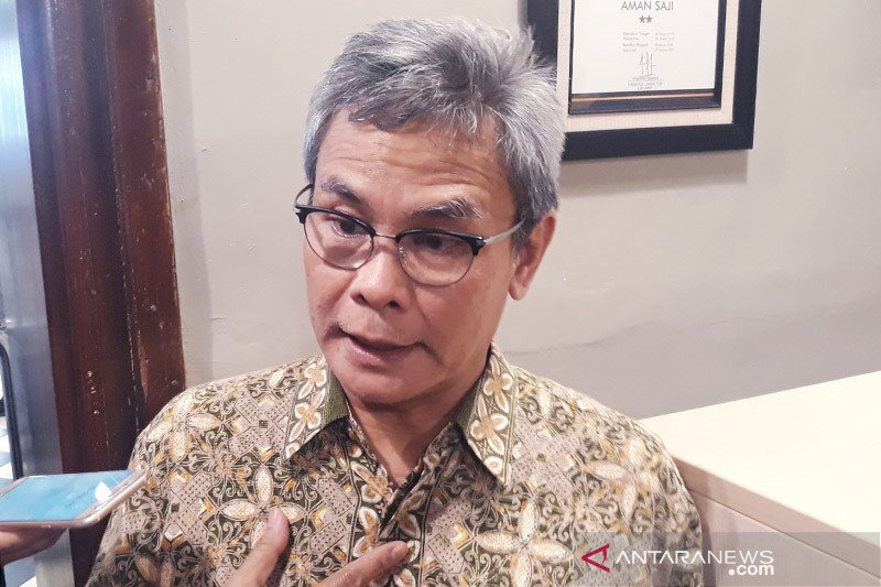 Johan Budi: Pemberhentian pegawai KPK tidak berdasar alih status kepegawaian